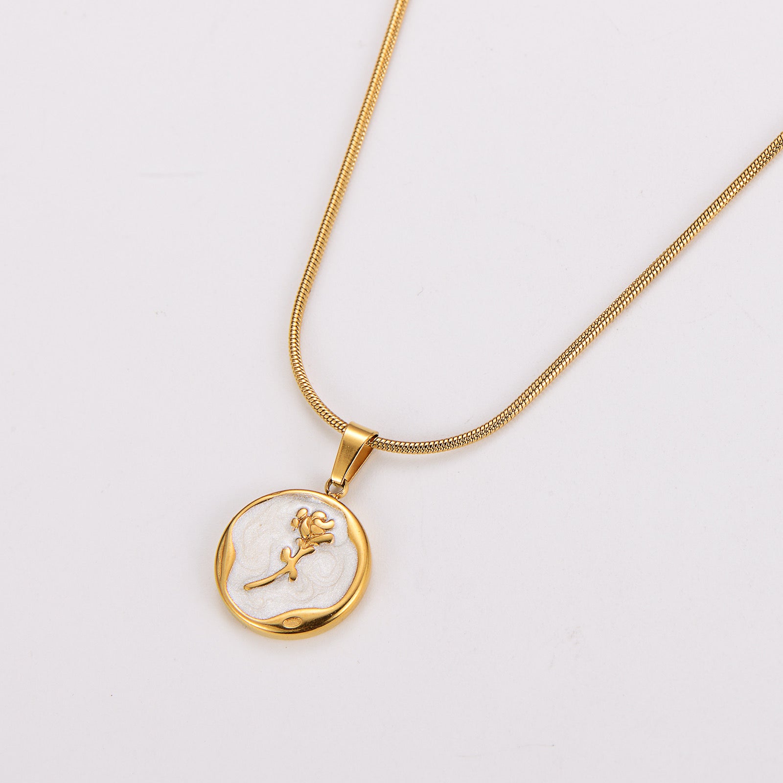 White Rose Necklace