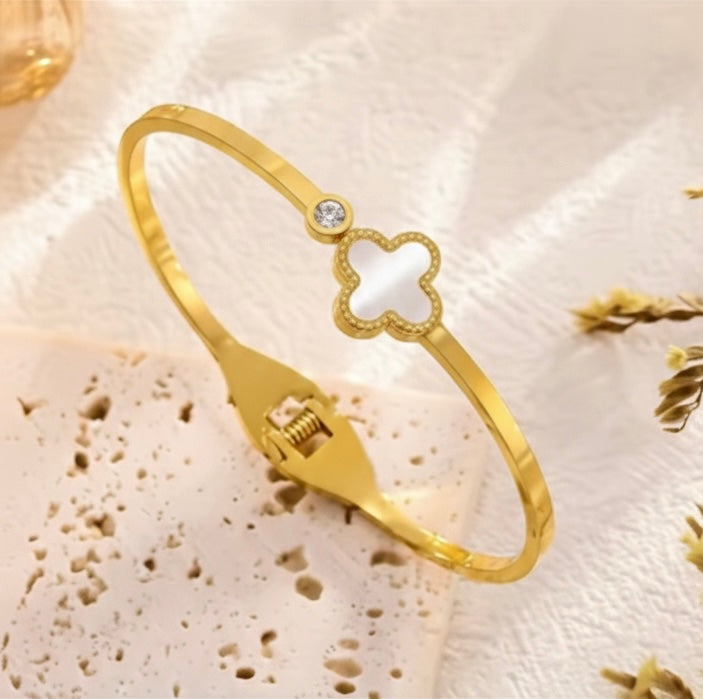 Clover Cuff (White)